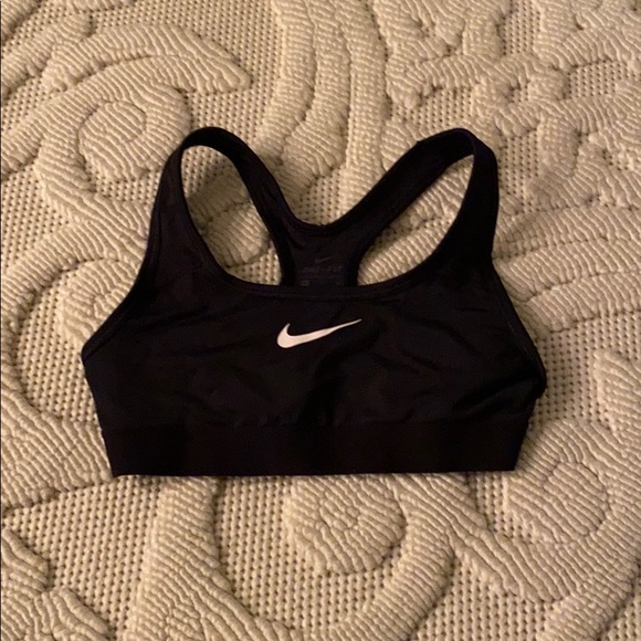 NWOT Nike dri-fit sports bra - Picture 1 of 2
